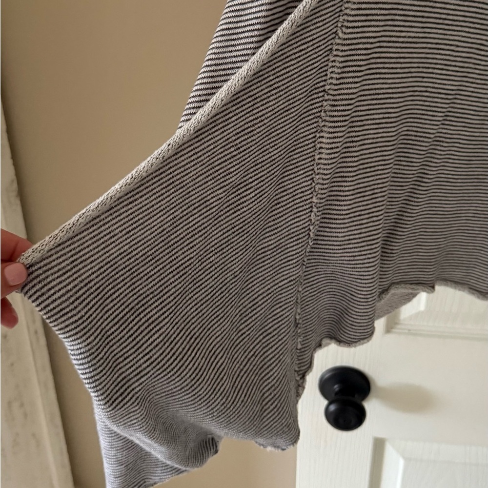 Calvin Klein Performance Sweatshirt - Picture 3 of 7